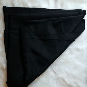 VeeYoo Black Tablecloth